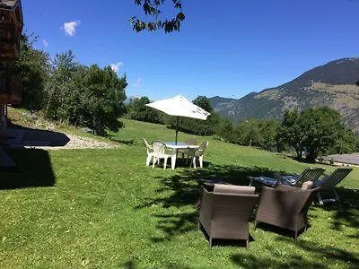 木屋 Emilie 谷雪维尔