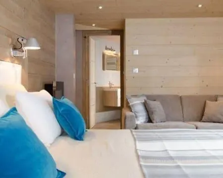 Emilie Chalet