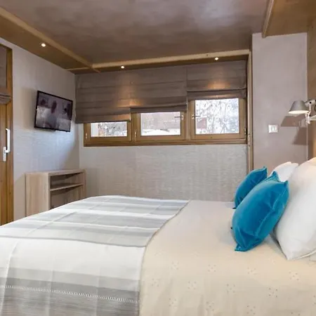 Emilie * 谷雪维尔